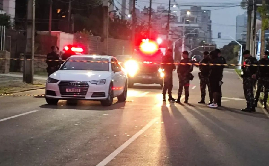 Suspeito de tráfico morre em confronto com a PM em área nobre de Curitiba