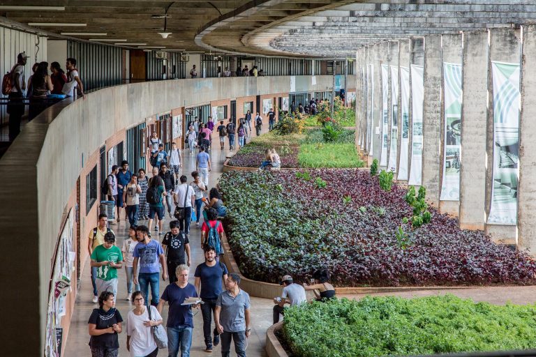 Cancelado debate sobre situação de técnicos de educação da Universidade de Brasília