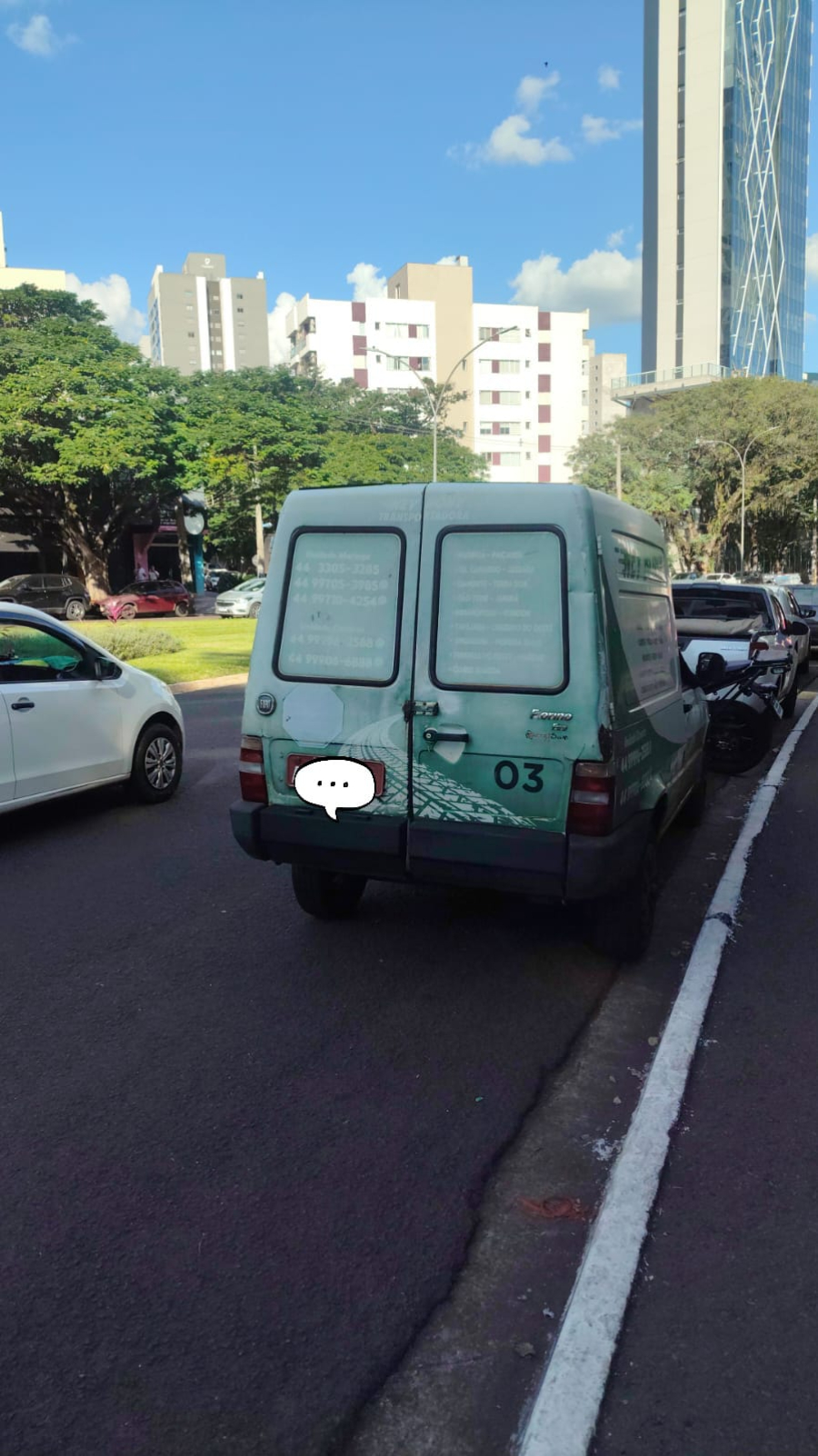 Veículo com mais de R$ 100 mil em débitos é apreendido durante blitz em Maringá