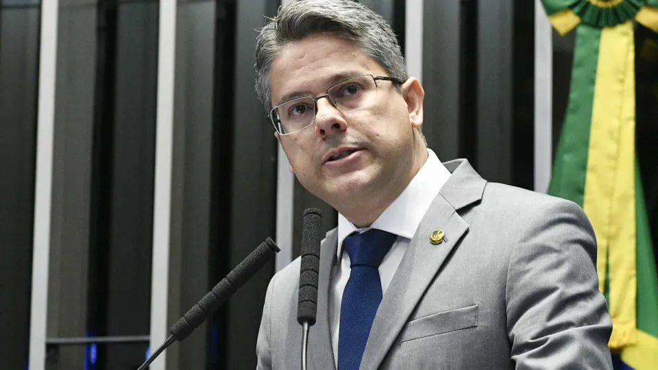 Relator no Senado defende rejeição da PEC da Blindagem: "golpe fatal"